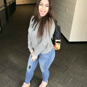 Meet your Posher, Samantha